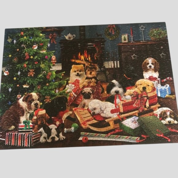 Cobble Hill Christmas Puppies 500 piece Puzzle #85055 - Picture 2 of 7